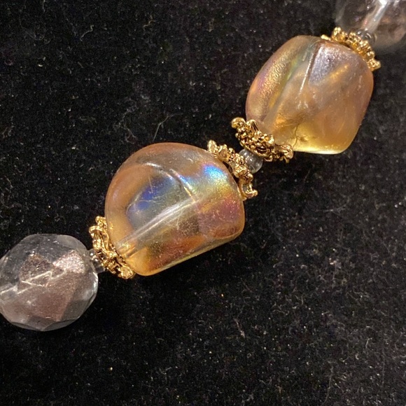 Topaz Iridescent Glass Necklace With Gold Tone Findings Very Chunky and Pretty - Picture 4 of 6
